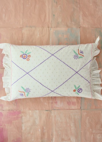 Bonjour Pillow case with lace check
